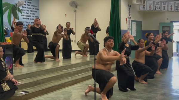 NHIS Polynesian Club Performs at Nānāikapono Elementary